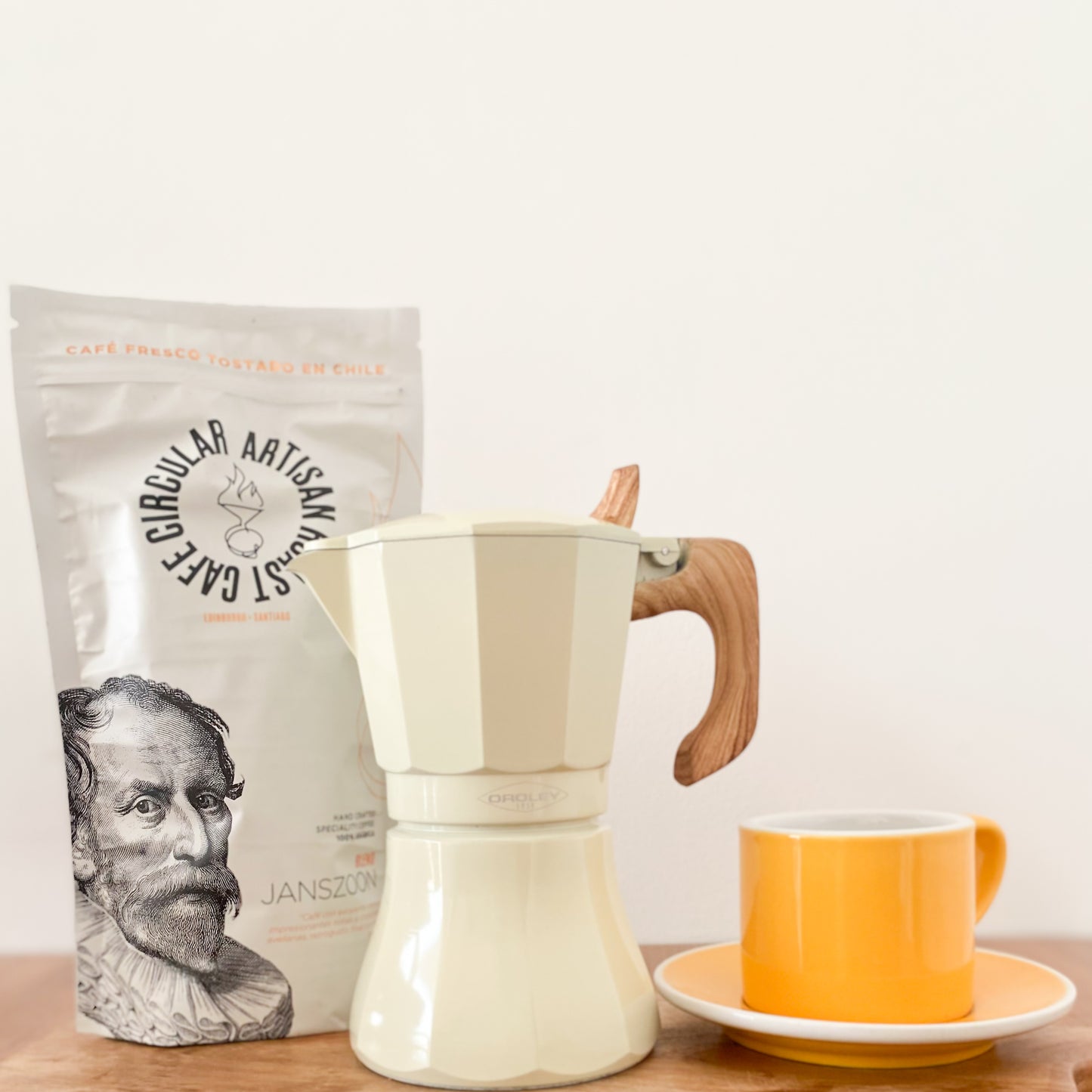 Set Gift Cafetera 6 tazas Oroley + Café de Especialidad + taza